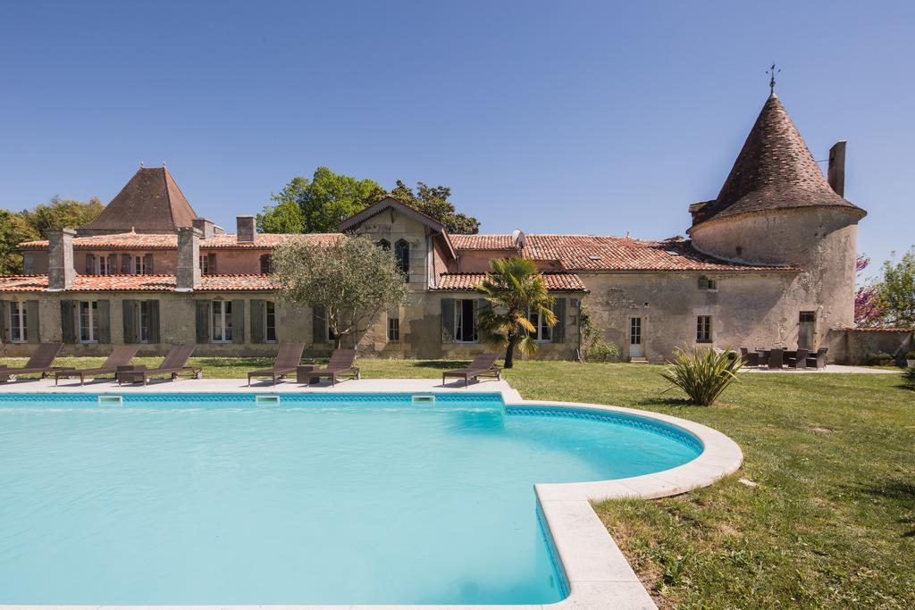 Chateau De Puyrigaud Bed and Breakfast Léoville Buitenkant foto