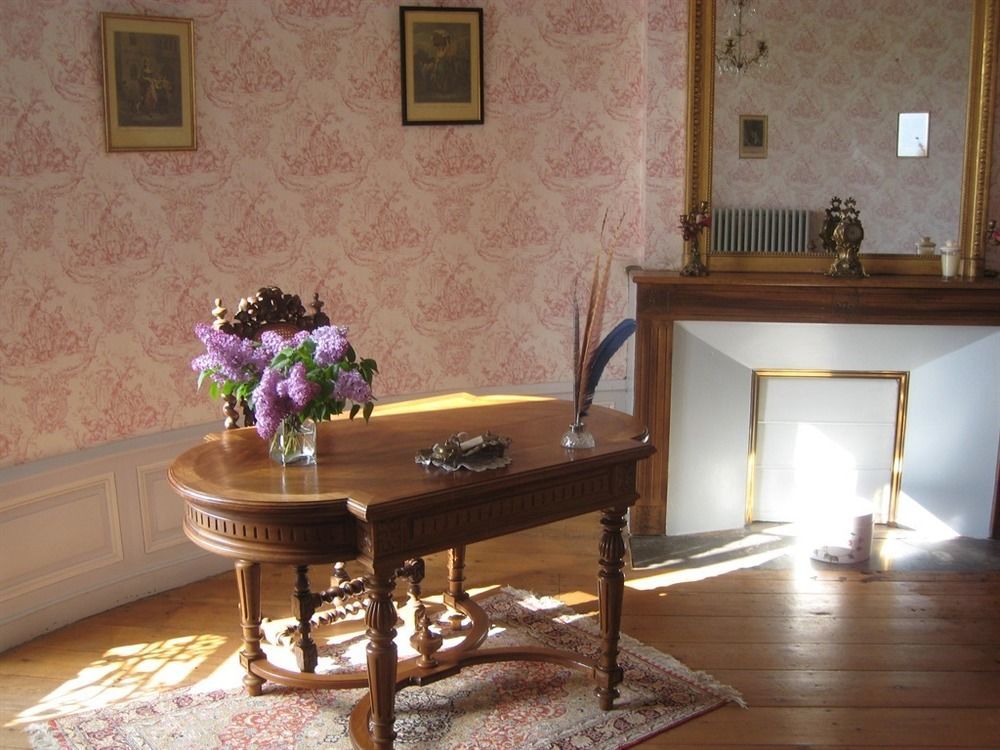 Chateau De Puyrigaud Bed and Breakfast Léoville Buitenkant foto